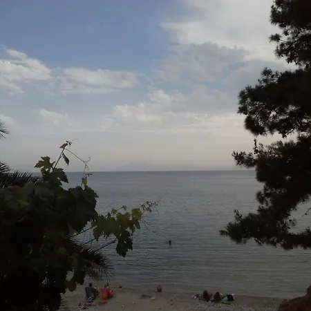 Family House By The Beach